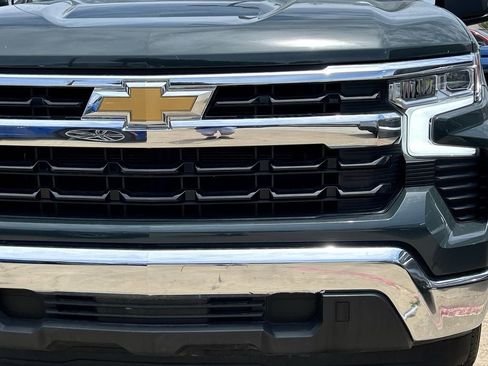 Used 2025 Chevrolet Silverado 1500 LT RWD image 10