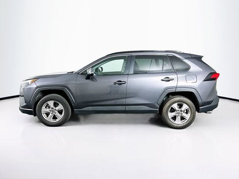 Used 2025 Toyota RAV4 XLE FWD image 4