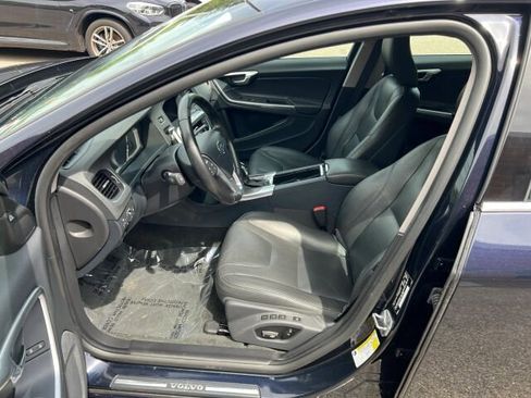 Used 2016 Volvo S60 T5 Premier image 9