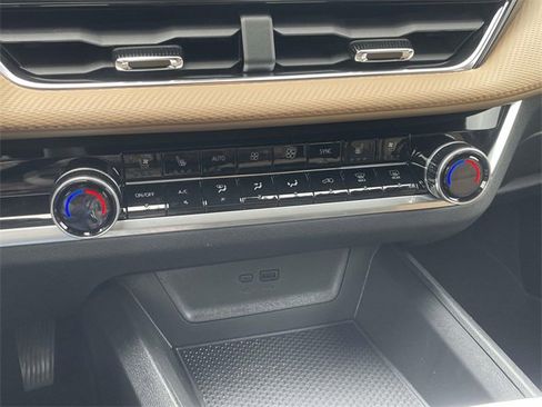 New 2026 Chevrolet Equinox ACTIV w/ Convenience Package III image 10