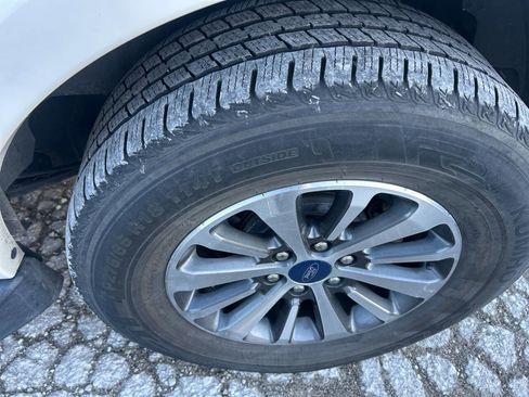 Used 2017 Ford Expedition XLT w/ Equipment Group 202A image 10