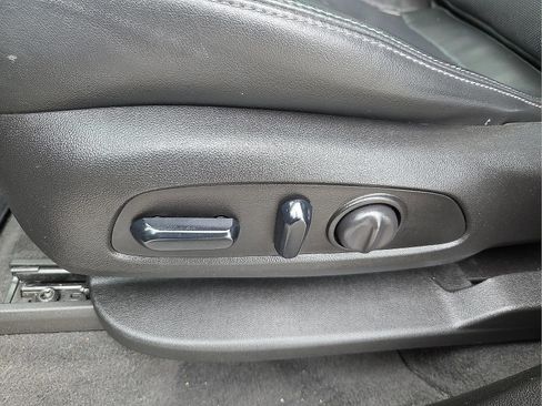 Used 2019 Buick Enclave Avenir w/ Avenir Technology Package AWD/4WD image 15