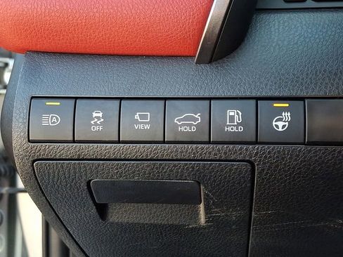 Used 2024 Toyota Camry XSE w/ Navigation Package image 27