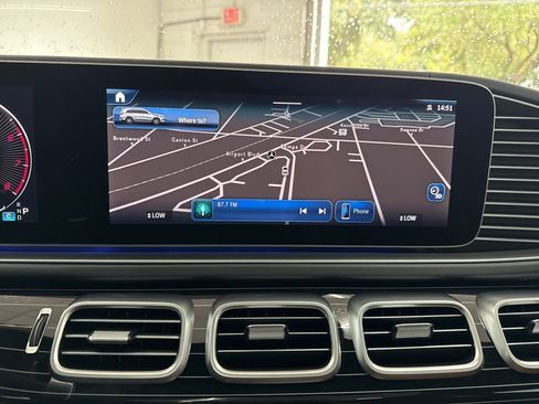 Used 2026 Mercedes-Benz GLS 450 4MATIC image 36