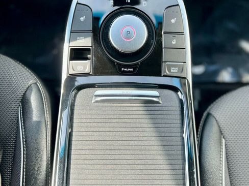 Used 2022 Kia Niro EX w/ Cold Weather Package image 28