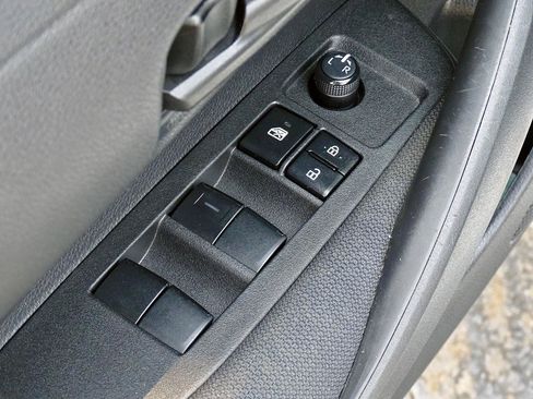 Used 2023 Toyota Corolla LE FWD image 24