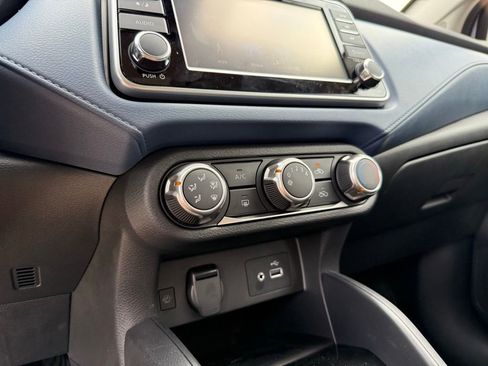 New 2025 Nissan Versa SV image 20