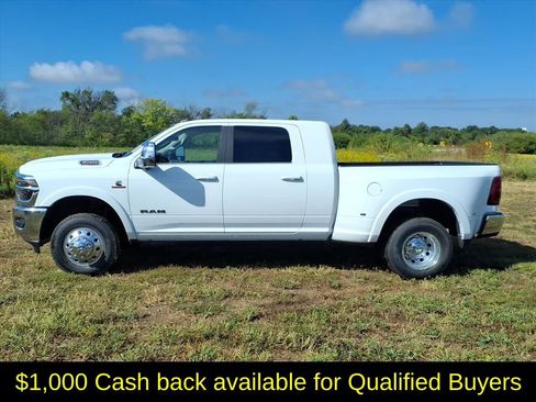 New 2026 RAM 3500 Limited image 2