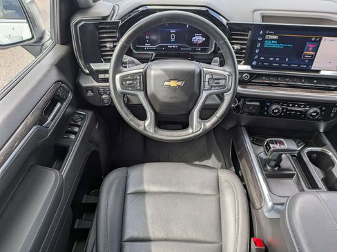Used 2025 Chevrolet Silverado 1500 LTZ w/ LTZ Premium Package AWD/4WD image 15