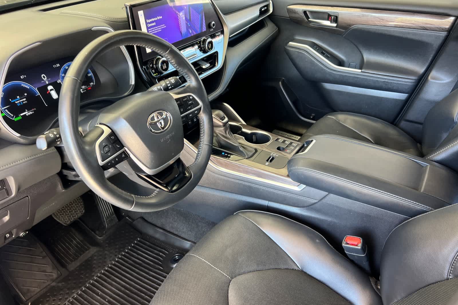 Used 2023 Toyota Highlander Limited AWD/4WD image 11