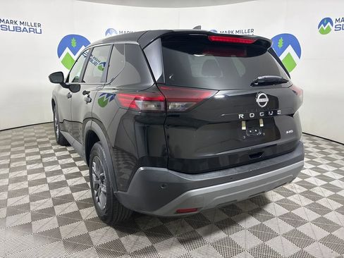 Used 2023 Nissan Rogue S AWD/4WD image 4