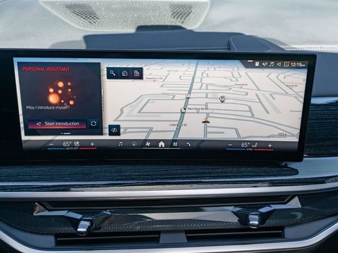 Used 2025 BMW X5 xDrive40i w/ M Sport Package image 23