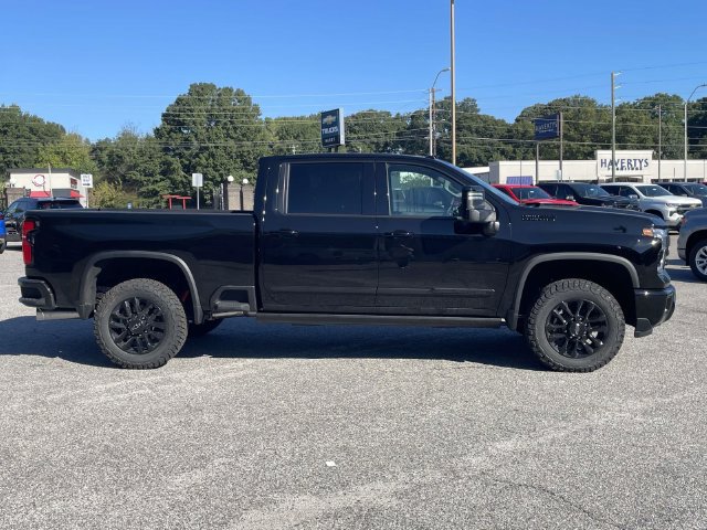 New 2026 Chevrolet Silverado 2500 High Country w/ Midnight Edition AWD/4WD image 2