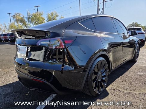 Used 2022 Tesla Model Y Performance AWD/4WD image 6