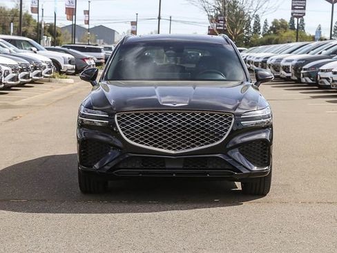 Used 2023 Genesis GV70 2.5T Sport Prestige w/ Sport Prestige Package image 7
