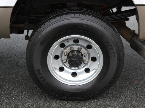 Used 2004 Ford F350 Lariat image 35