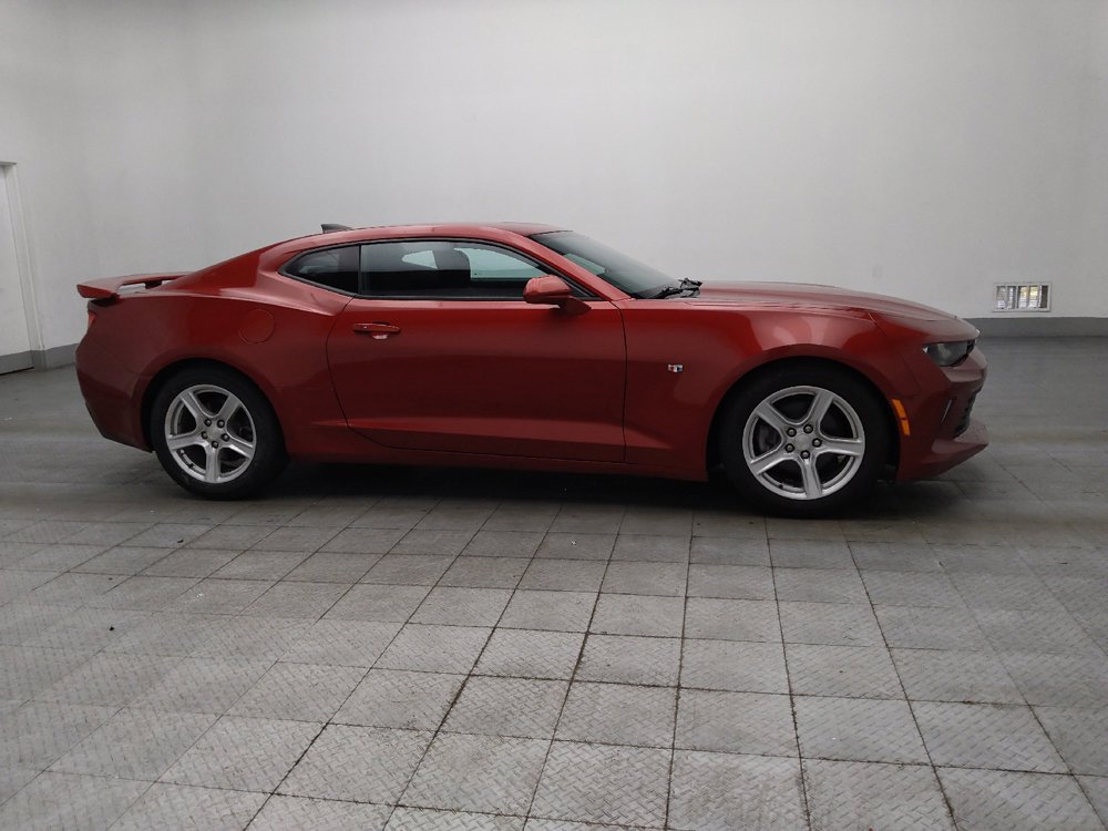 Used 2018 Chevrolet Camaro LT RWD image 11