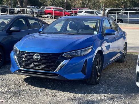 Used 2024 Nissan Sentra SV image 1