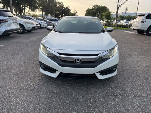 Used 2017 Honda Civic EX-T image 2