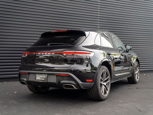 Used 2026 Porsche Macan AWD/4WD image 28