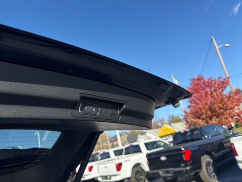 Used 2023 Ford Explorer XLT w/ Class IV Trailer Tow Package image 14