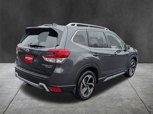 Used 2022 Subaru Forester Touring image 4