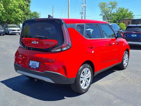 Used 2023 Kia Soul LX FWD image 27
