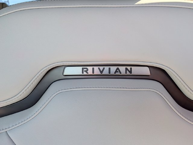 Used 2022 Rivian R1T Adventure AWD/4WD image 13