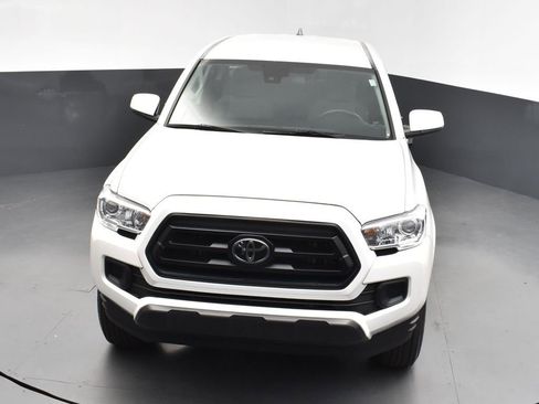 Used 2022 Toyota Tacoma SR w/ SR Convenience Package RWD image 32