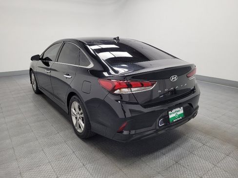 Used 2018 Hyundai Sonata Limited w/ Limited Ultimate Package 03 FWD image 5