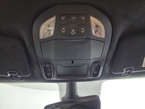 Used 2023 Chrysler Pacifica Pinnacle image 52