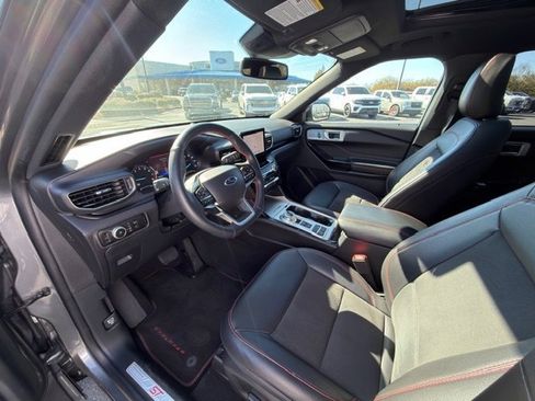 Used 2023 Ford Explorer ST-Line w/ Class IV Trailer Tow Package image 6