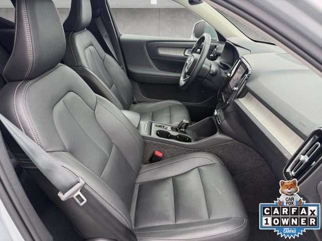 Used 2025 Volvo XC40 B5 Core AWD/4WD image 24