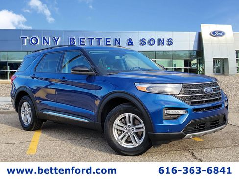 Used 2023 Ford Explorer XLT w/ Equipment Group 202A image 1