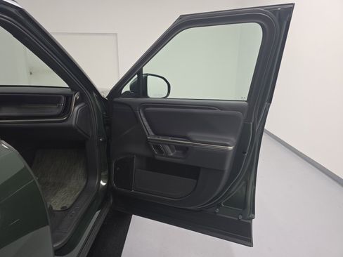 Used 2024 Rivian R1S Adventure AWD/4WD image 18