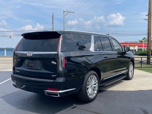 Used 2024 Cadillac Escalade ESV Premium Luxury w/ Performance Package AWD/4WD image 7