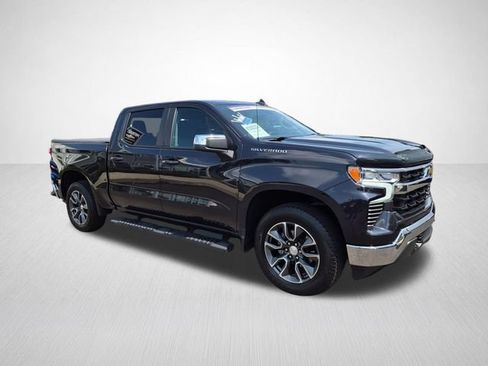 Used 2023 Chevrolet Silverado 1500 LT AWD/4WD image 4