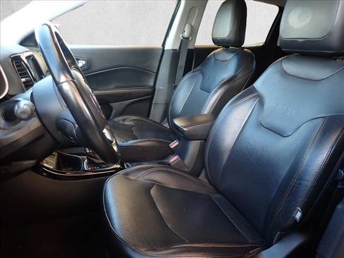Used 2018 Jeep Compass Limited w/ Safe & Security Group FWD image 9