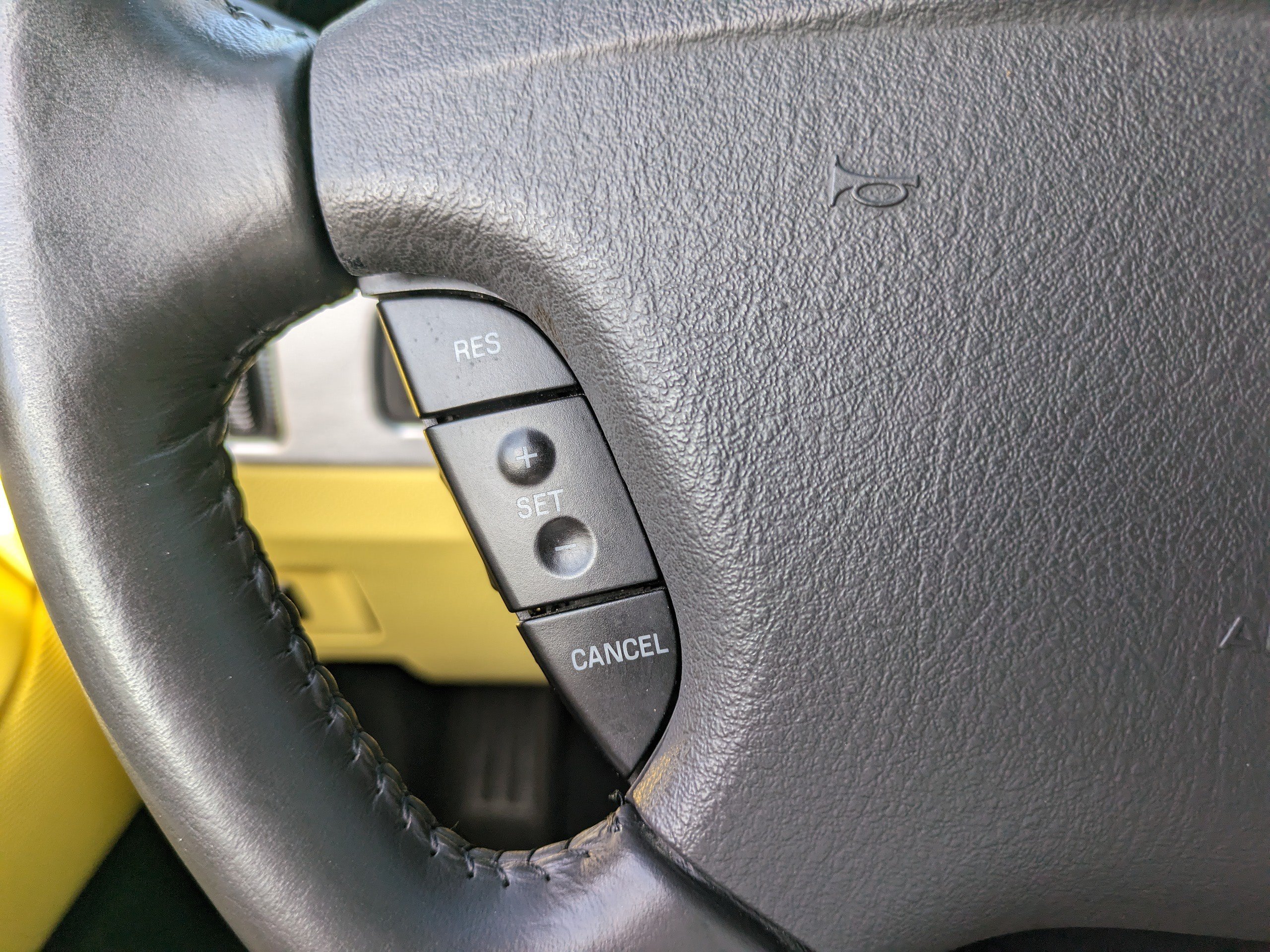 Used 2002 Ford Thunderbird RWD image 19