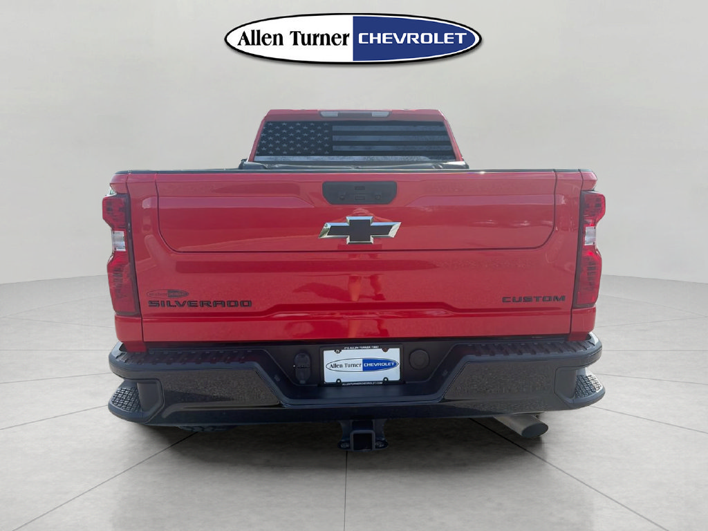 Used 2022 Chevrolet Silverado 2500 Custom w/ Custom Value Package AWD/4WD image 5