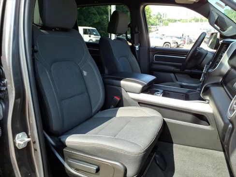 Used 2023 RAM 1500 Big Horn AWD/4WD image 9