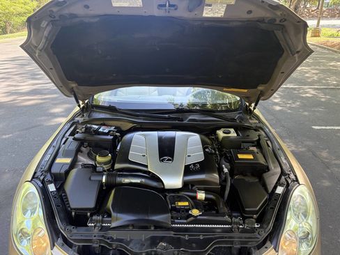 Used 2004 Lexus SC 430 Convertible RWD image 9