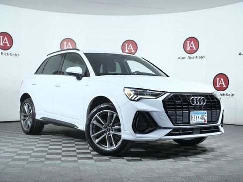Used 2022 Audi Q3 2.0T Premium Plus AWD/4WD image 1