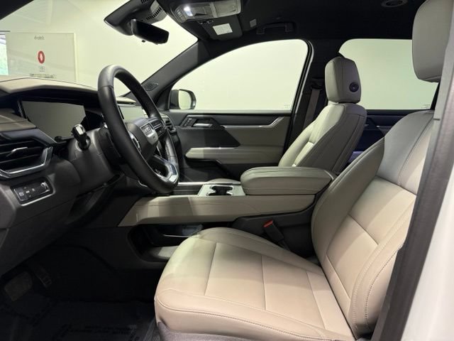 Certified 2026 GMC Acadia Elevation w/ Elevation Premium Package FWD image 14