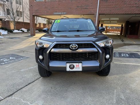 Used 2015 Toyota 4Runner SR5 image 8