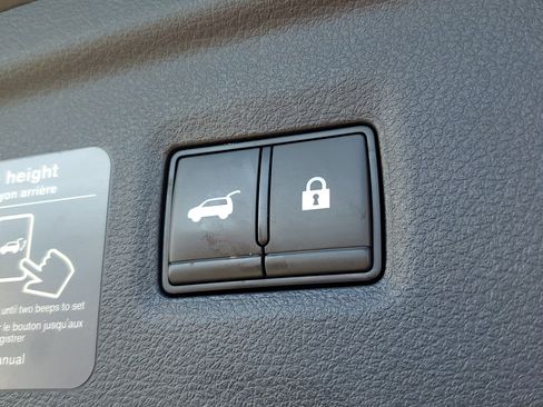 Used 2023 INFINITI QX50 Sport image 8