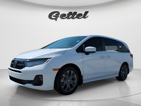 Used 2025 Honda Odyssey Touring image 1