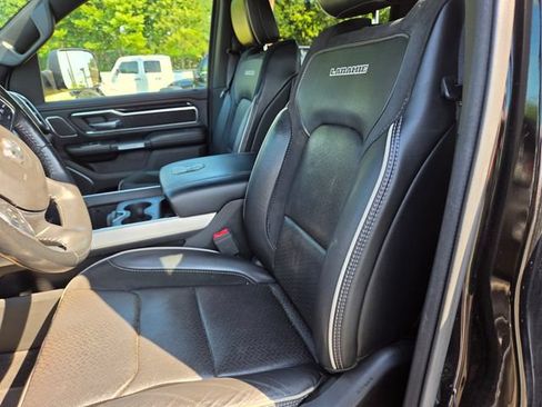 Used 2019 RAM 1500 Laramie AWD/4WD image 2