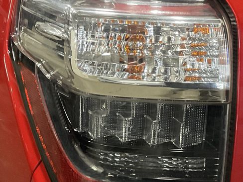 Used 2020 Toyota 4Runner SR5 Premium image 10