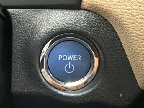 Certified 2022 Toyota RAV4 XLE Premium AWD/4WD image 24
